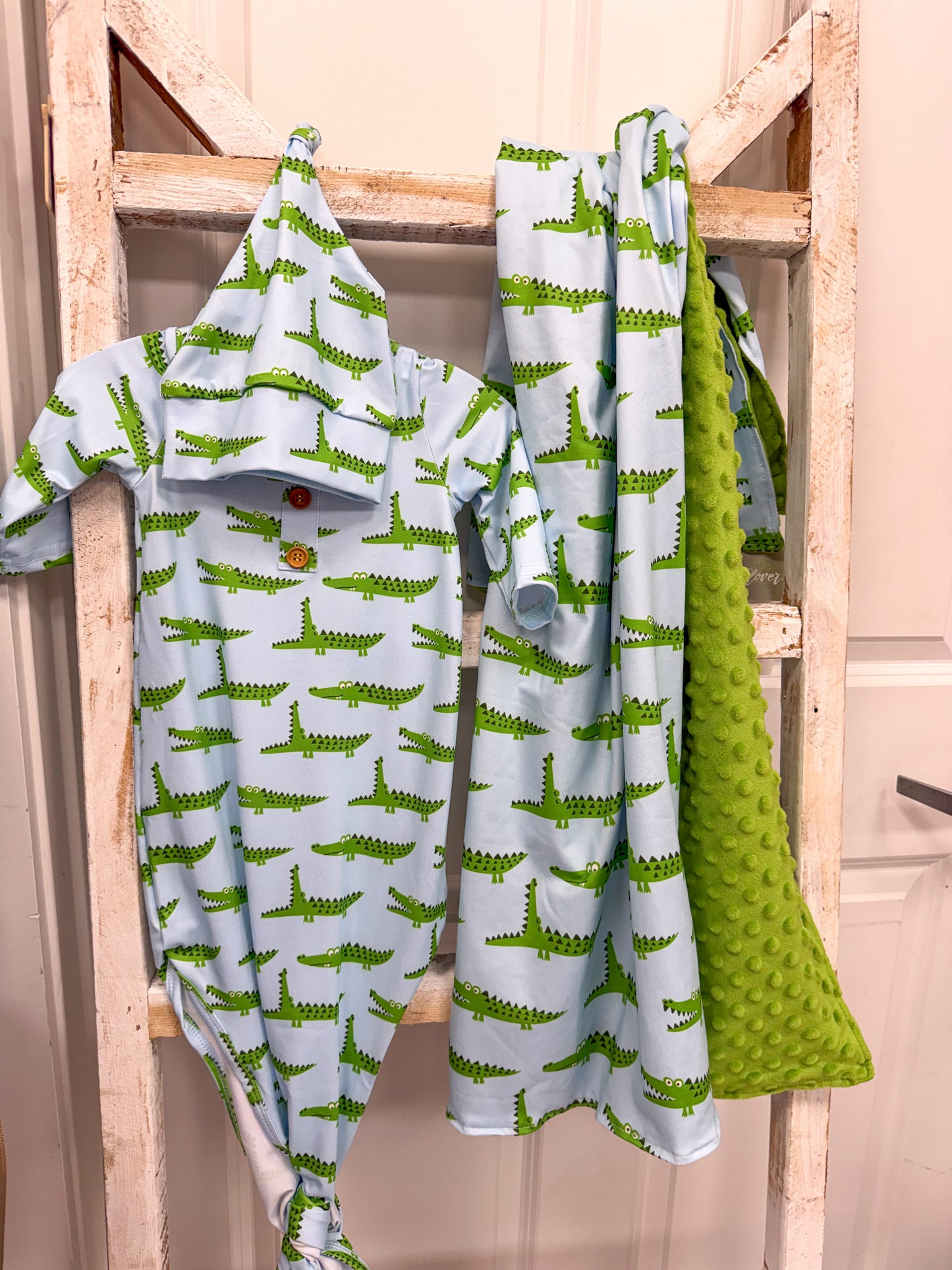 Gator Blanket