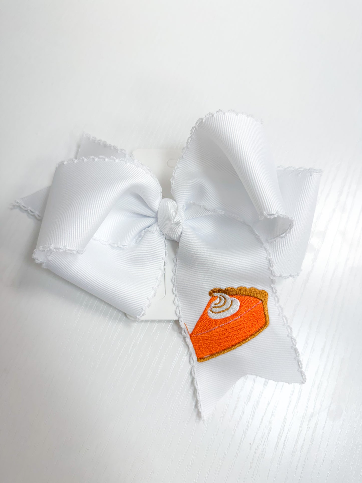 White Moonstitch Pumpkin Pie Bow