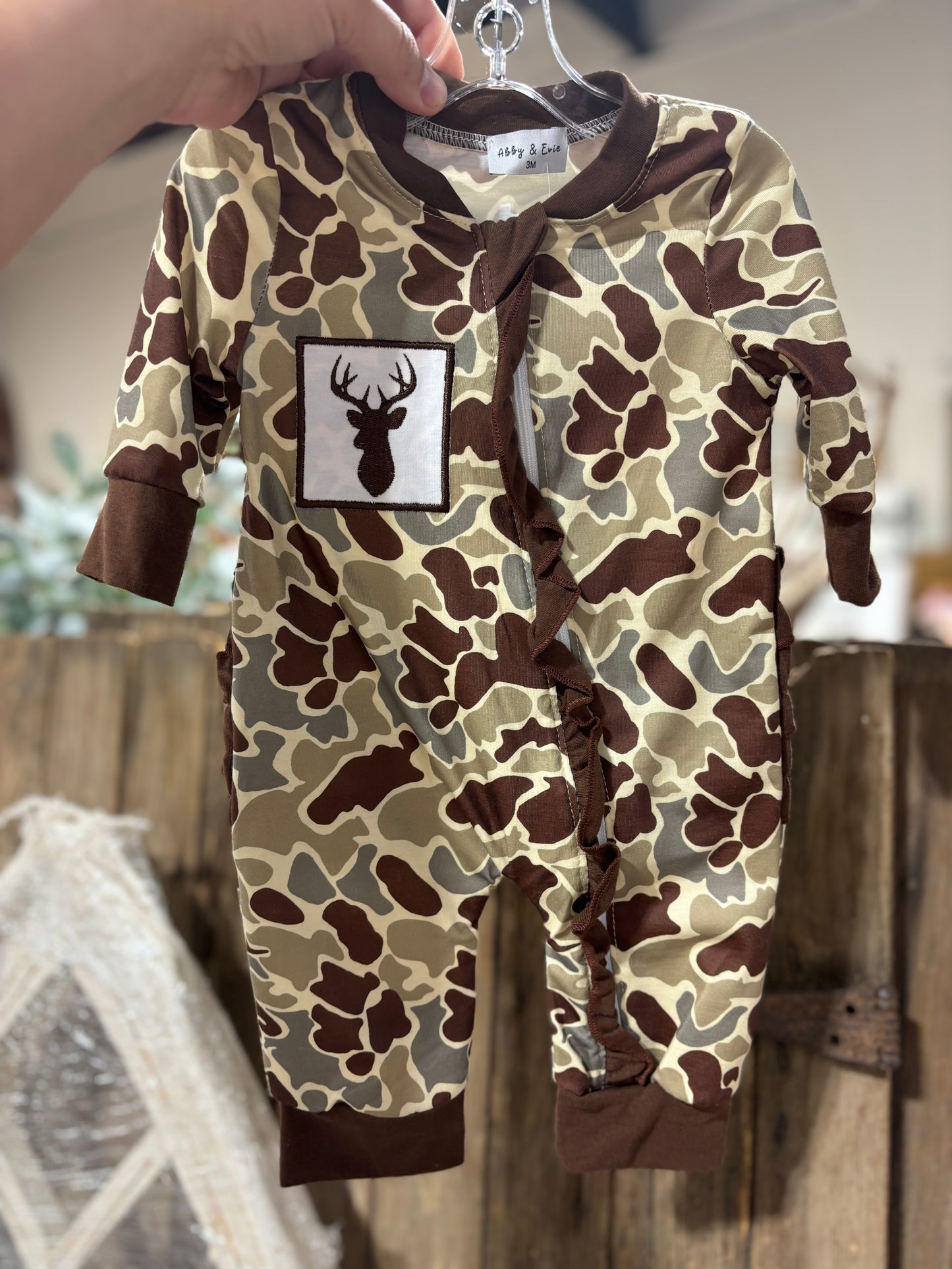 Ruffle Buck Camo Sleeper