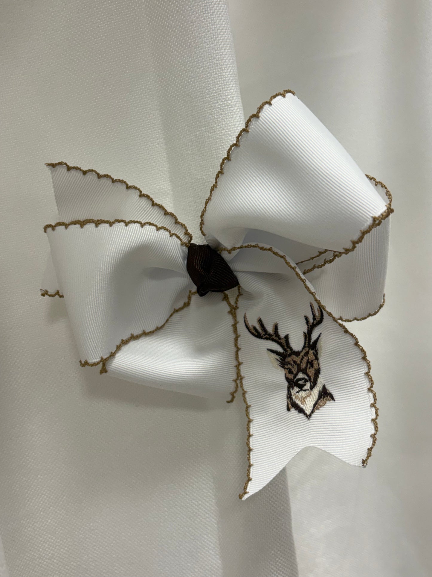 Moon Stitch Buck Bow