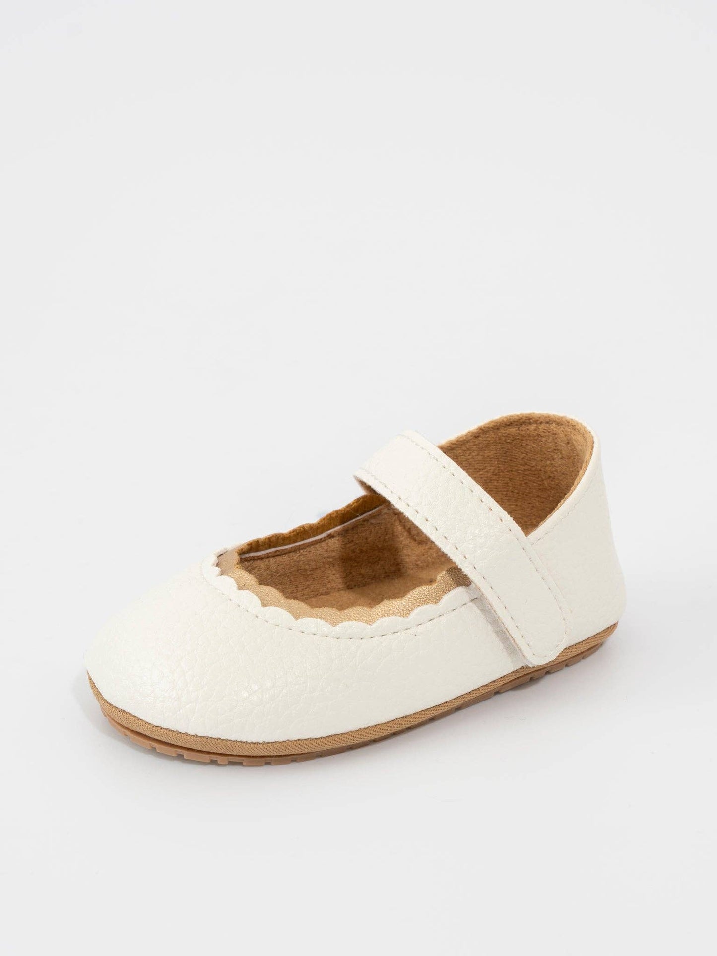 Scalloped Toe Mary Jane Baby Shoe White