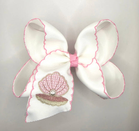 Pearl Seashell Moonstitch