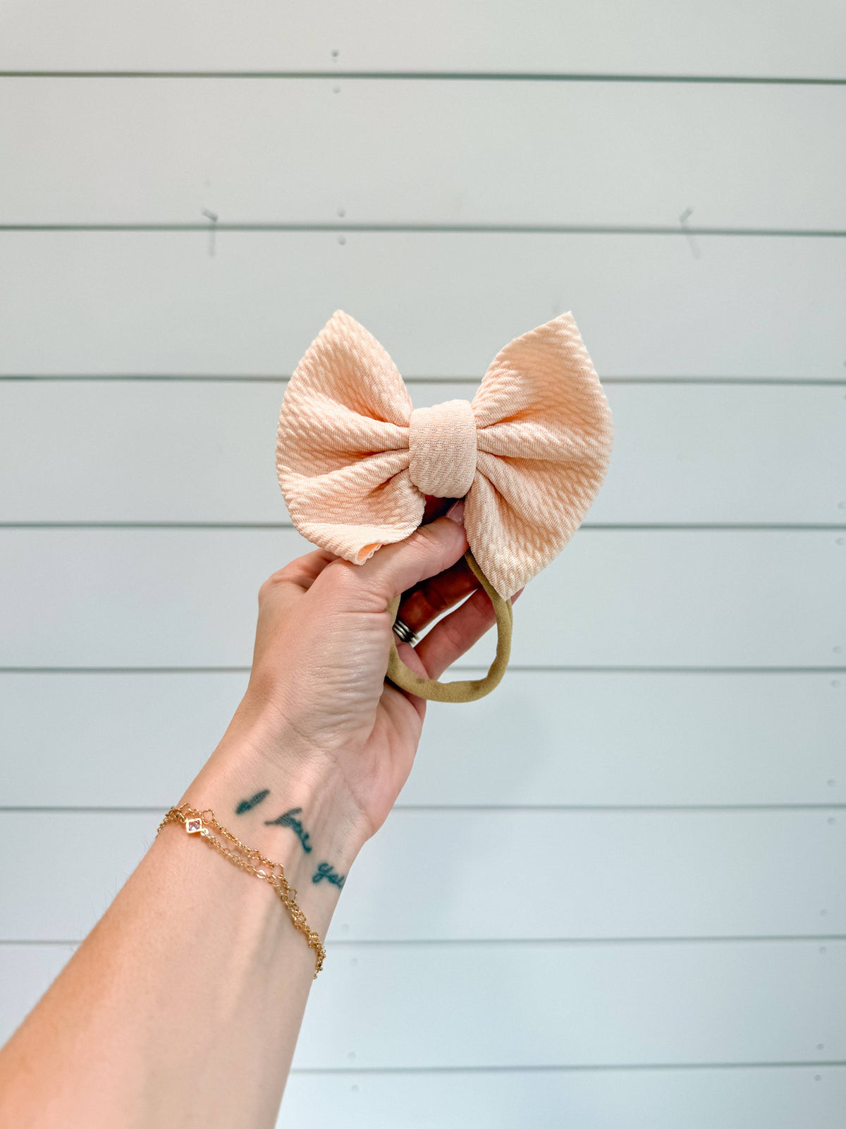 Cream Bullet Bow + NYLON 