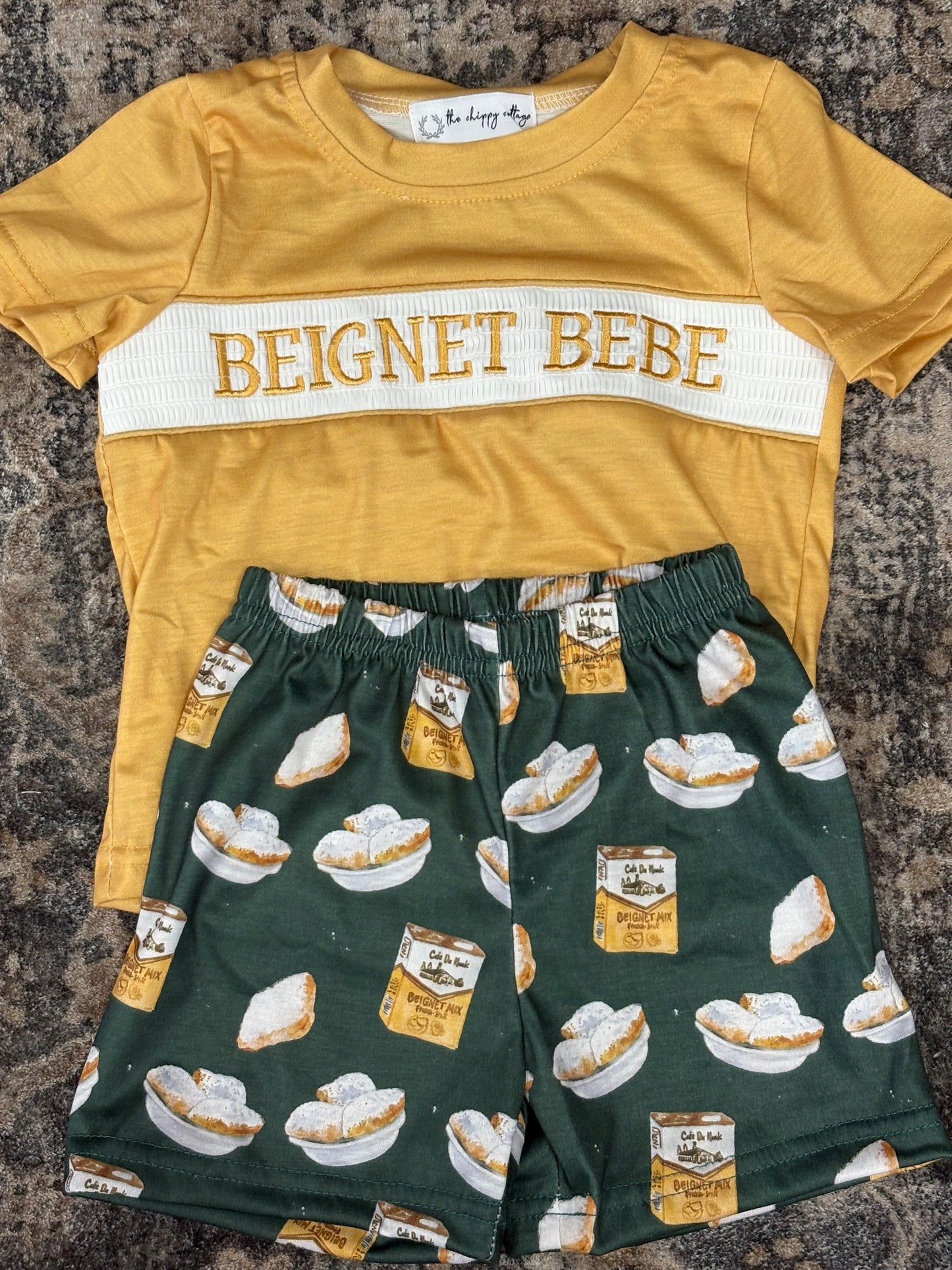 Beignet Bebe Smock Short Set