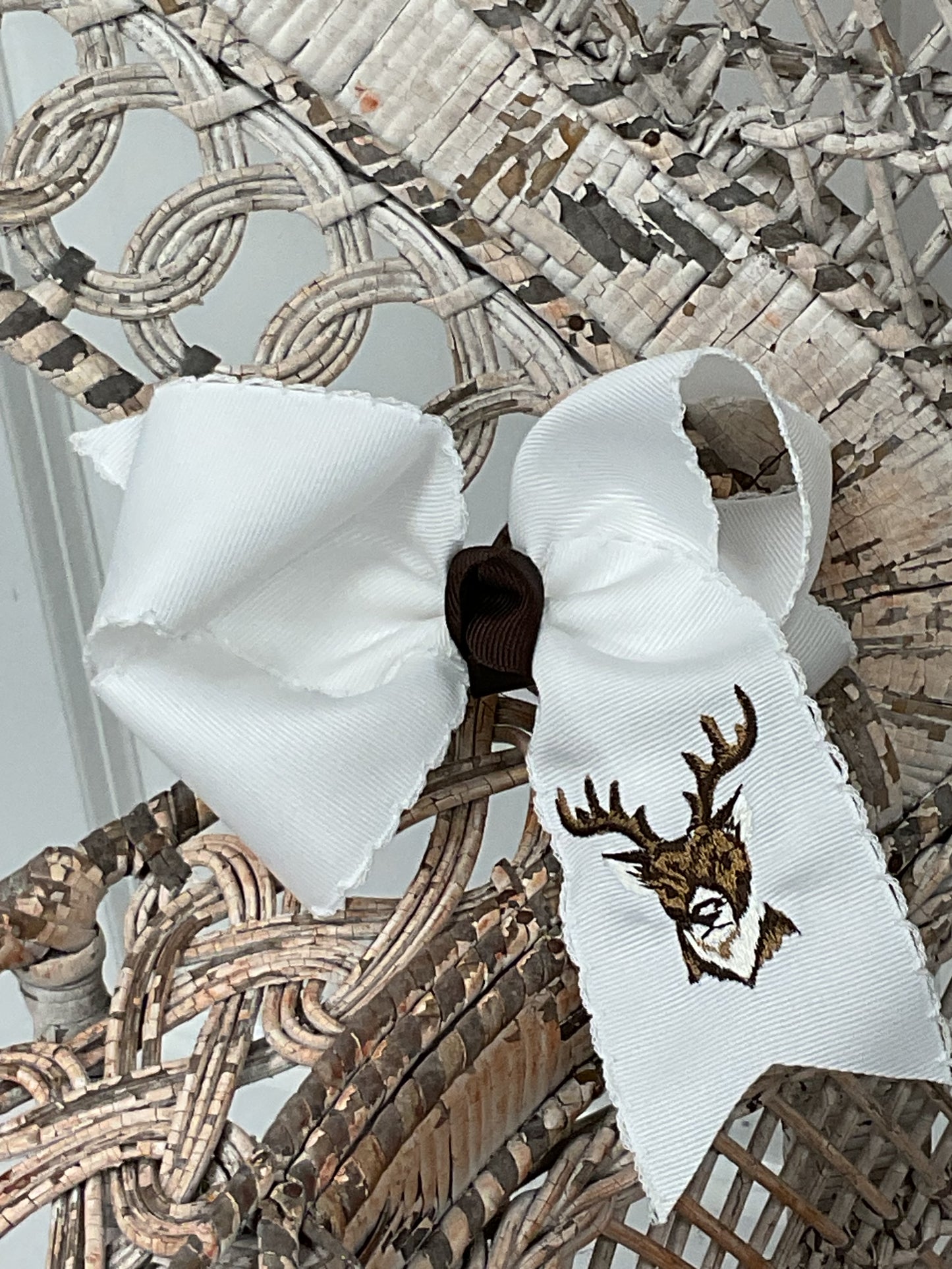 Moon Stitch Buck Bow