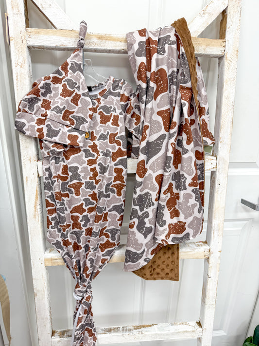 Distressed Camo Blanket