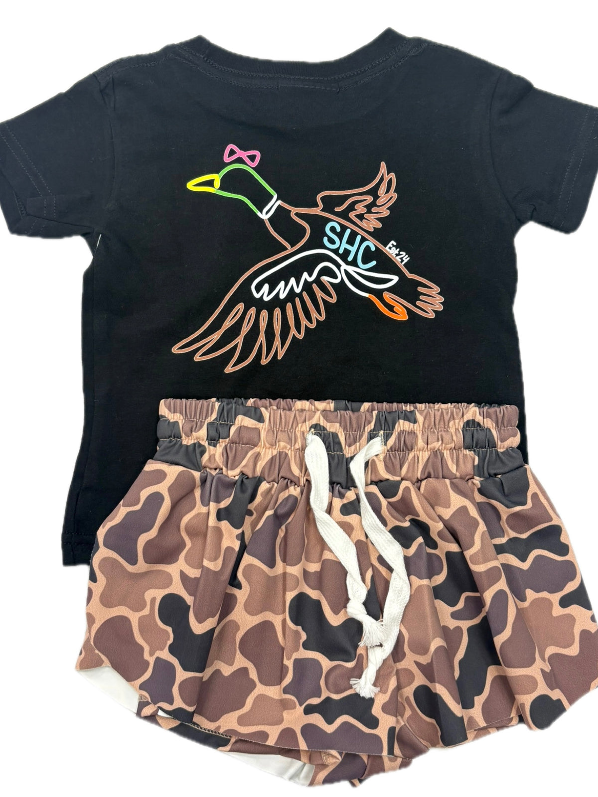 Flying Mallard Bow Tee