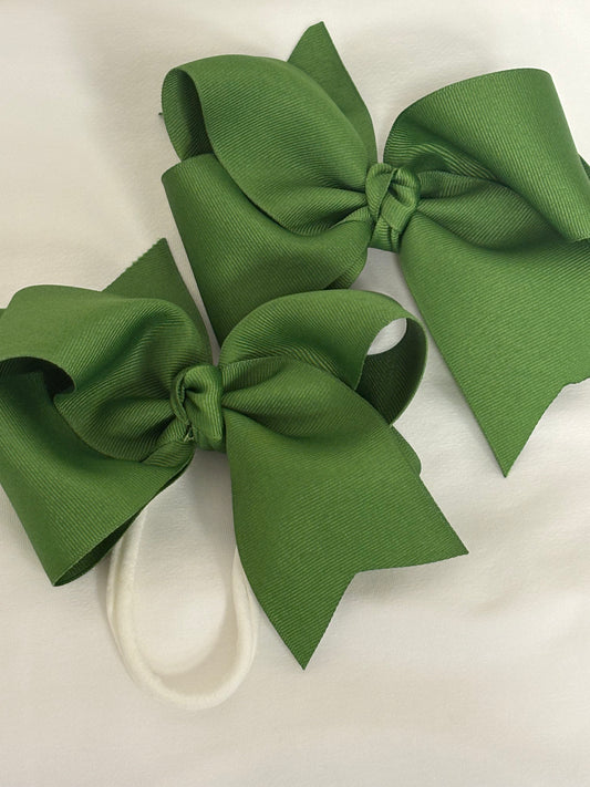 Kelly Green Bow