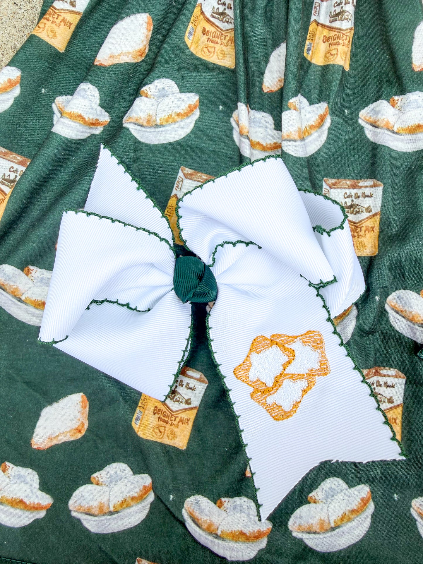 Beignet Bow