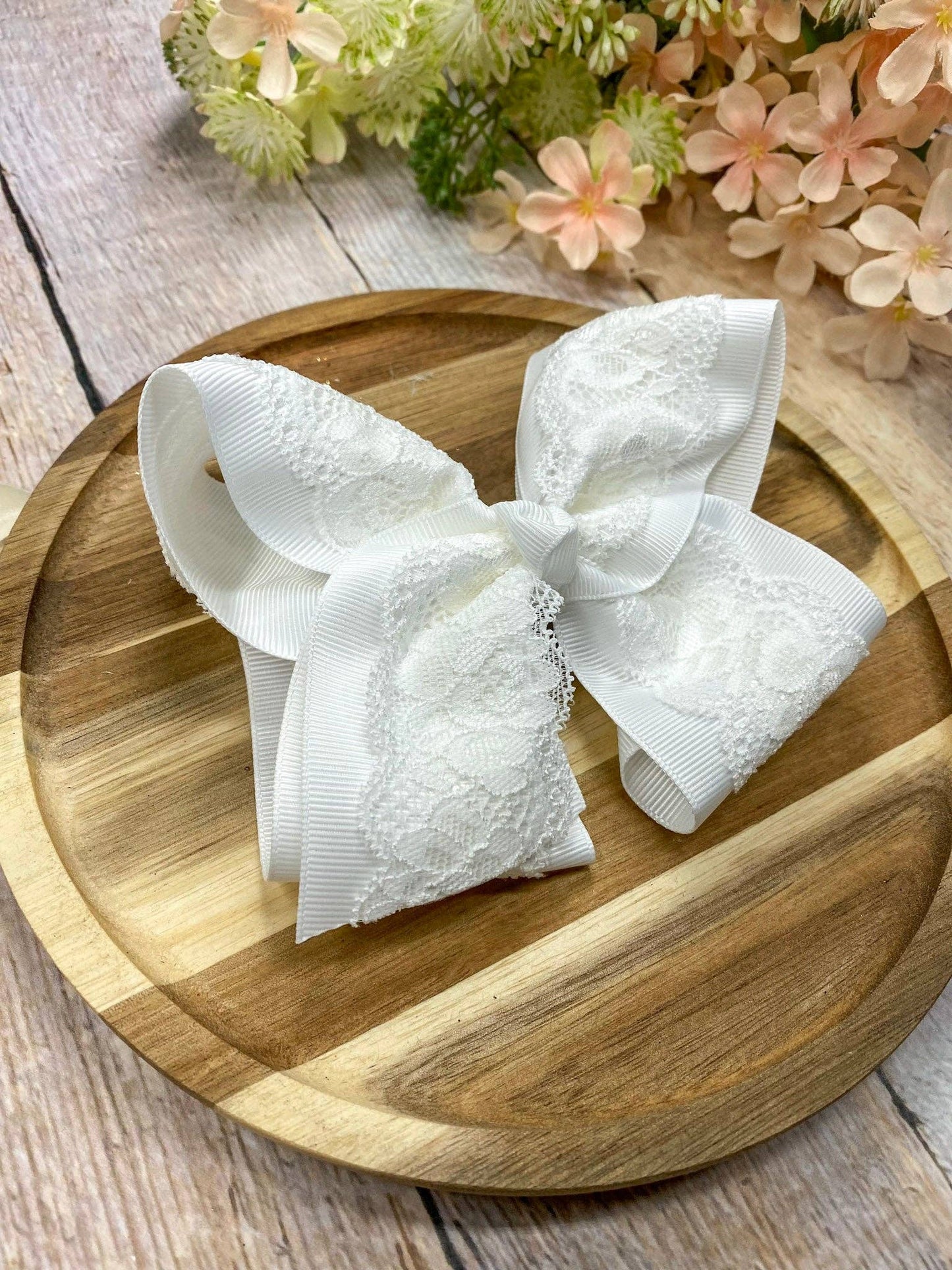 Chantilly Lace Classic Hair Bow